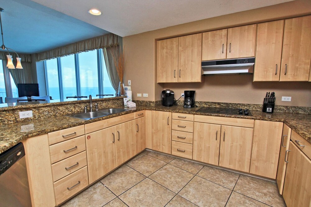 Island Tower by Youngs Suncoast