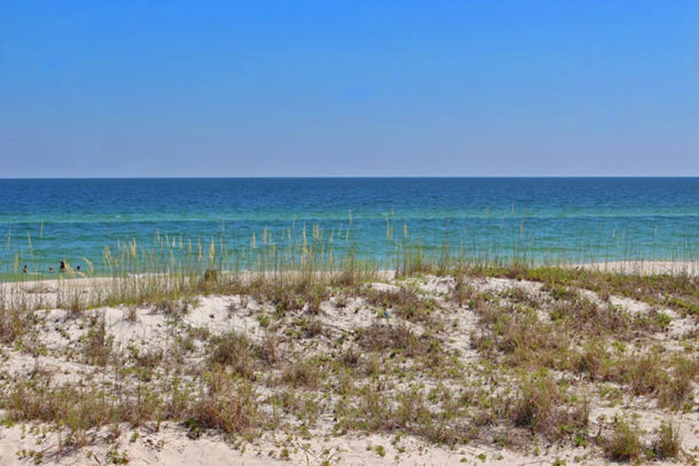 Marilyns Cottage by Youngs Suncoast