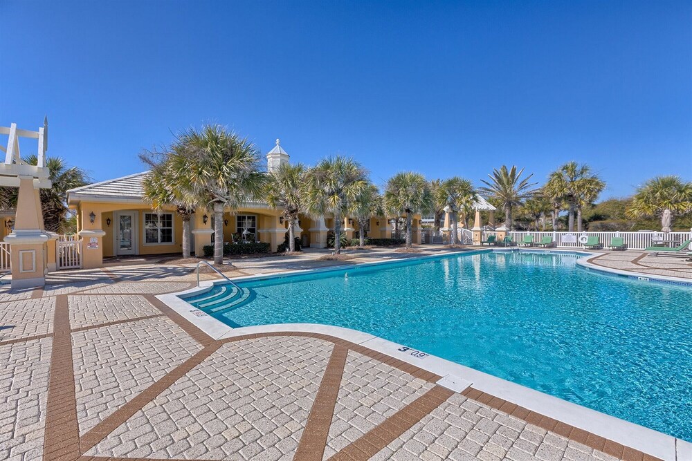 Martinique by Meyer Vacation Rentals