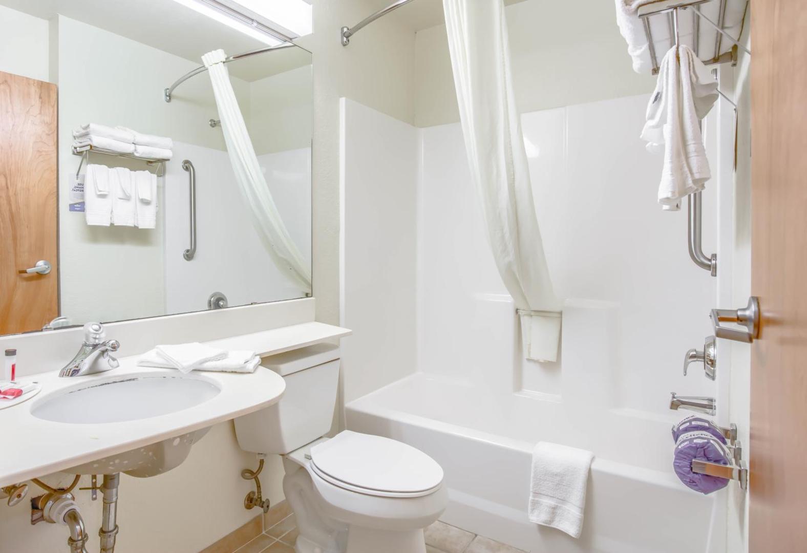 Microtel Inn & Suites by Wyndham Gulf Shores