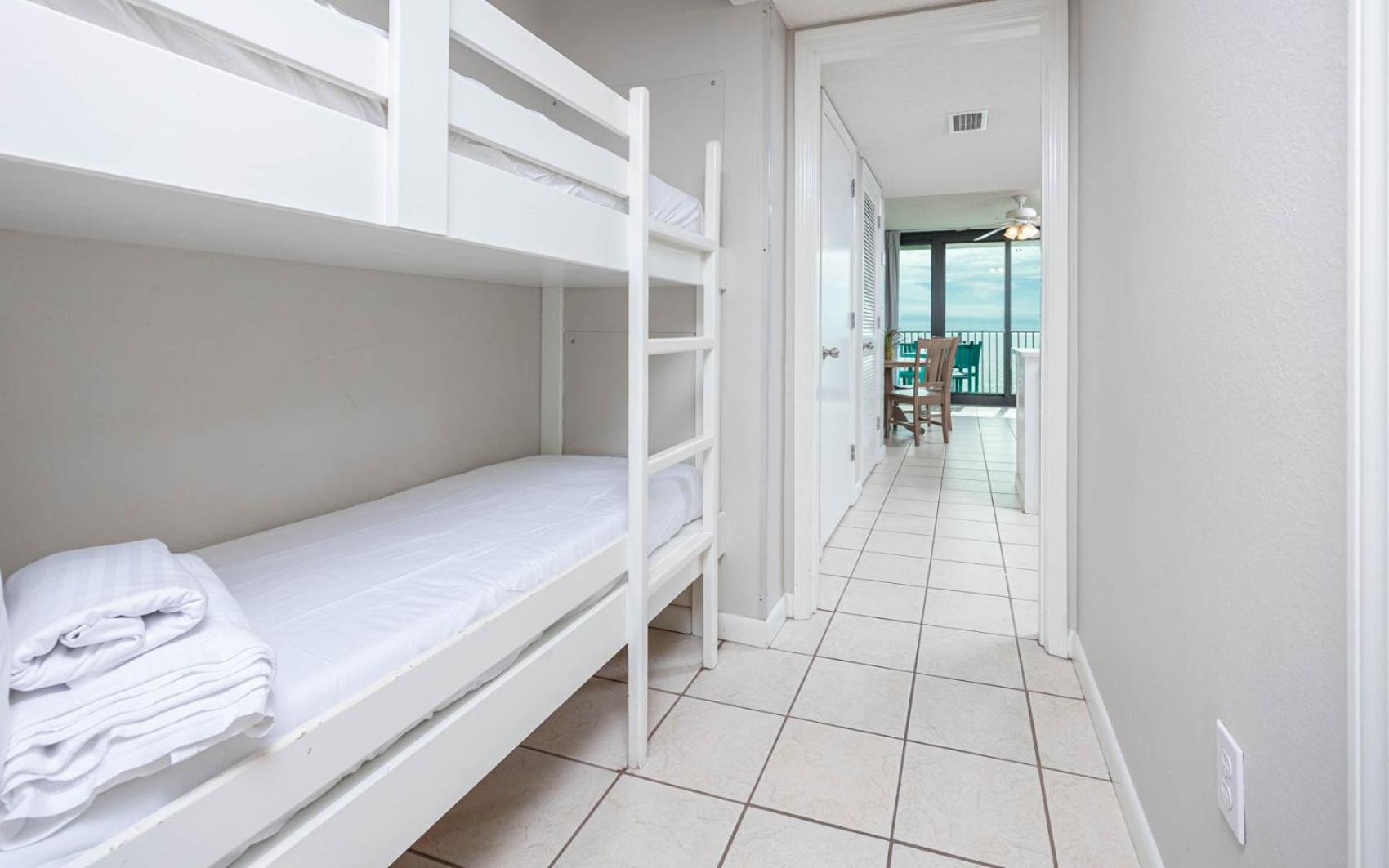 Phoenix All Suites Hotel West