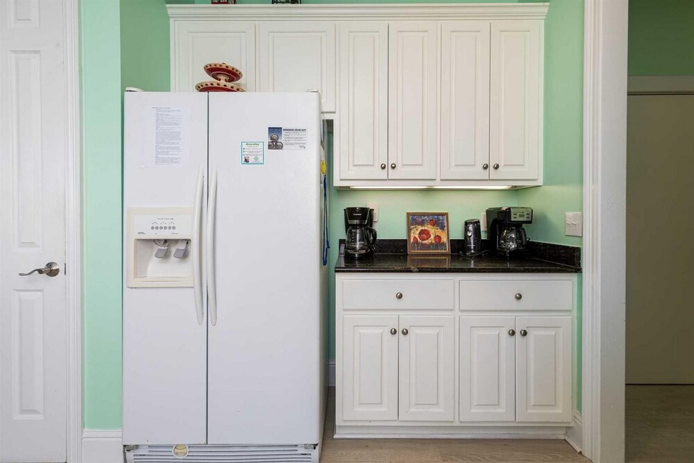 Sea Monster West by Meyer Vacation Rentals