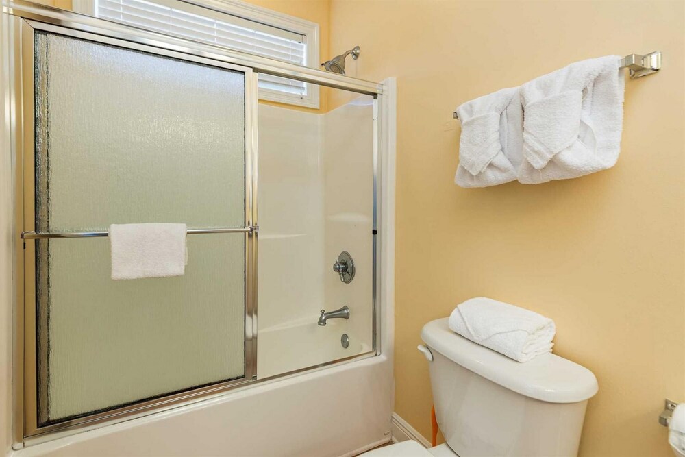 Sea Monster West by Meyer Vacation Rentals