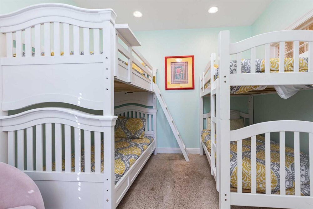 Sea Monster West by Meyer Vacation Rentals