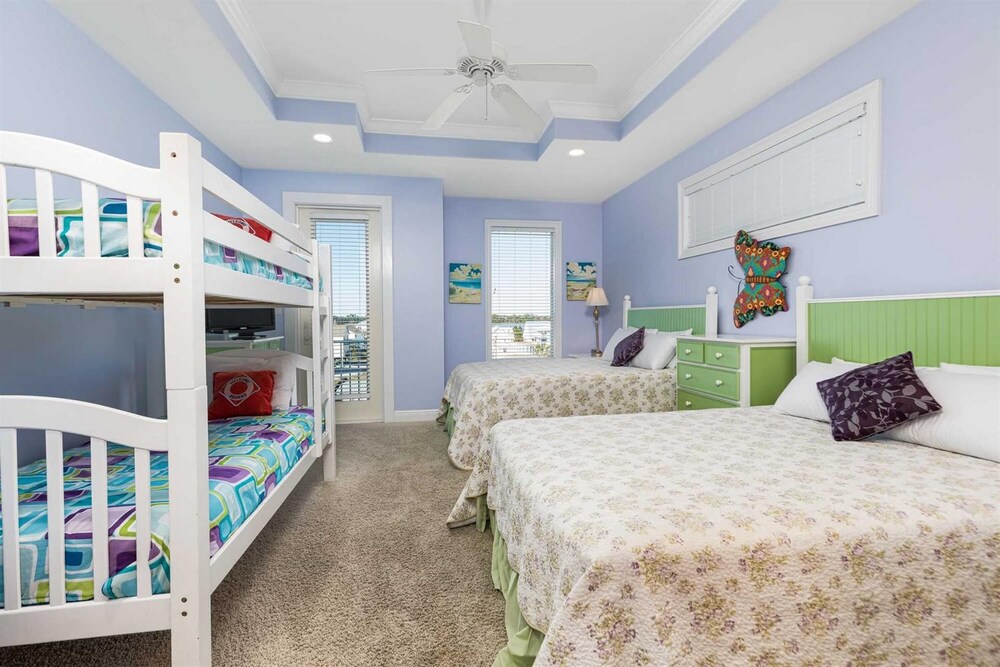 Sea Monster West by Meyer Vacation Rentals