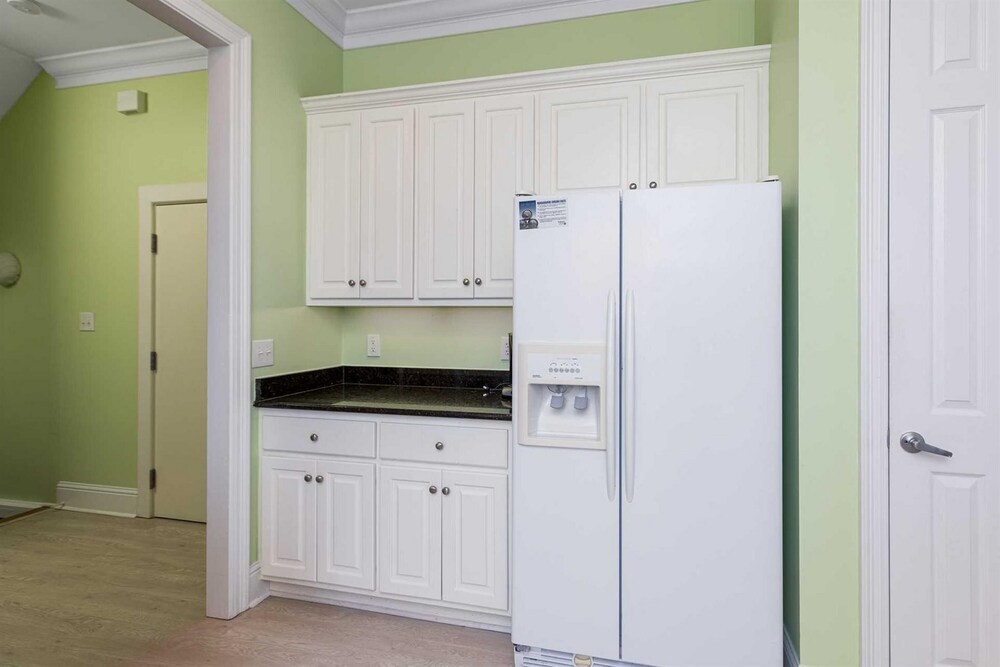 Sea Monster West by Meyer Vacation Rentals