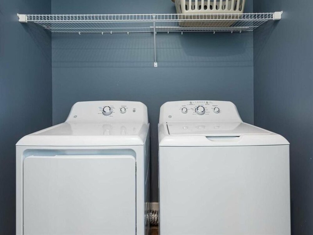 Shipwrecked by Meyer Vacation Rentals