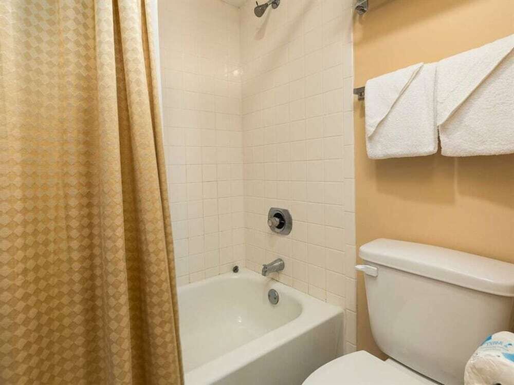 Surf Side Shores by Meyer Vacation Rentals