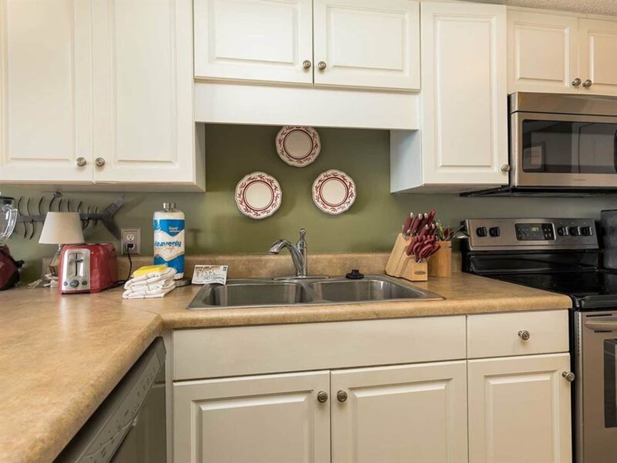 Surf Side Shores by Meyer Vacation Rentals