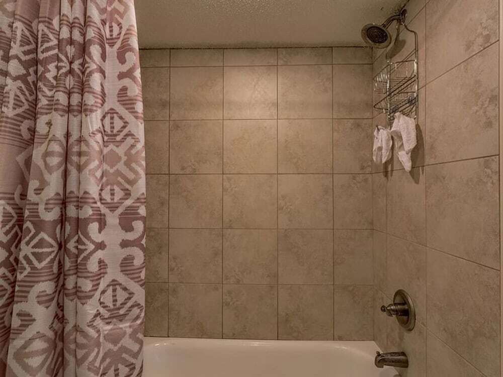 Surf Side Shores by Meyer Vacation Rentals