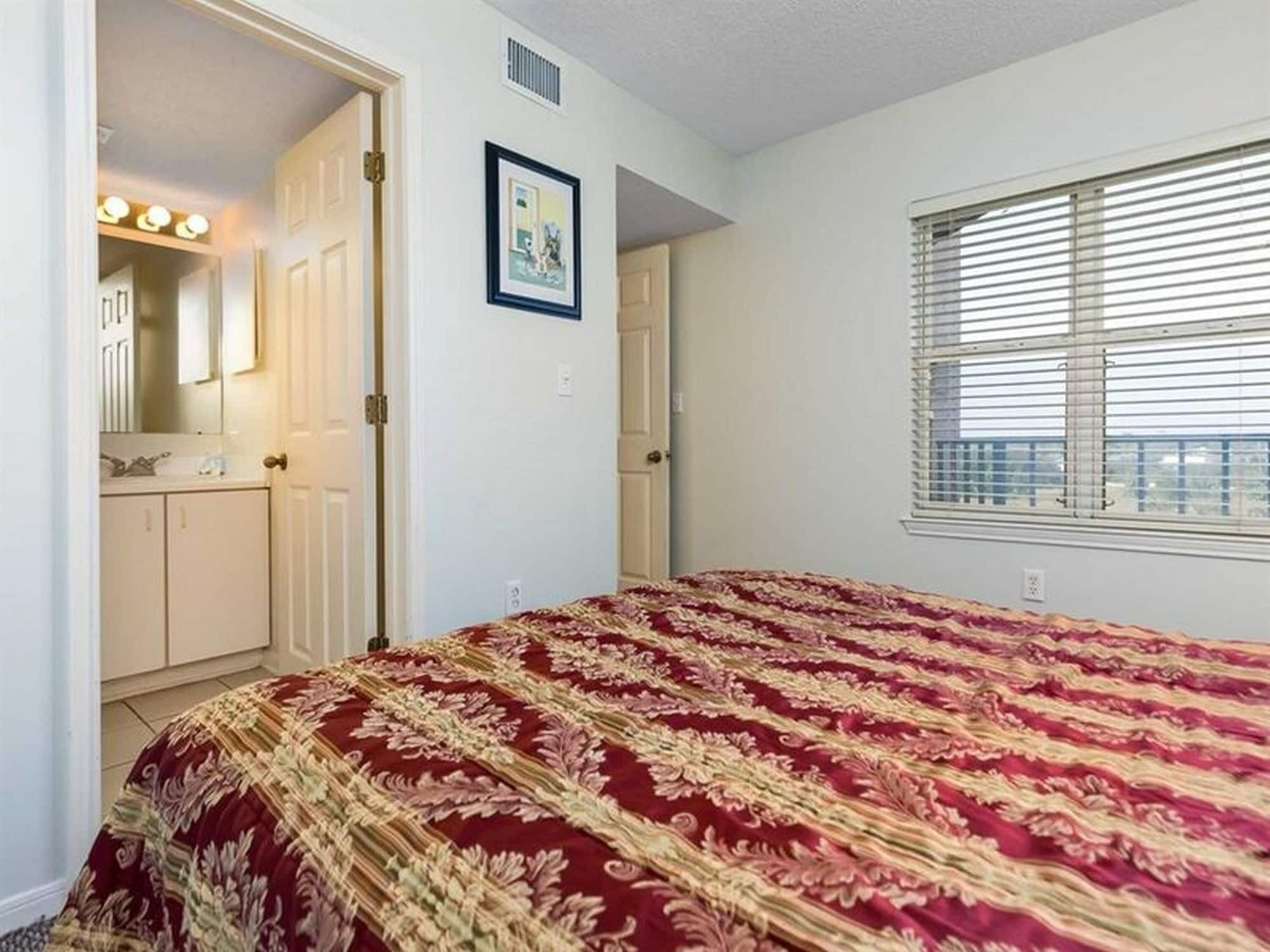 Surf Side Shores by Meyer Vacation Rentals