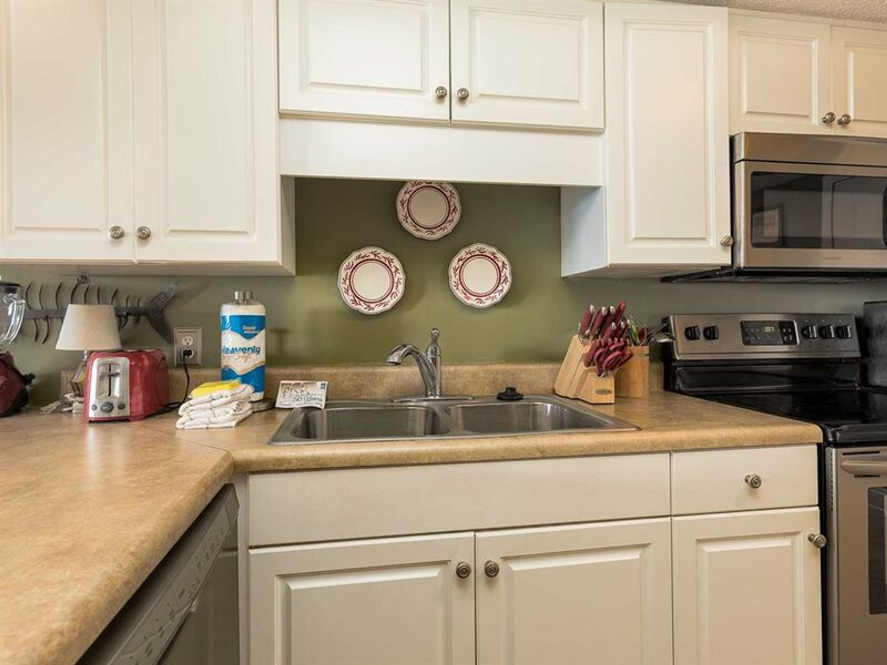 Surf Side Shores by Meyer Vacation Rentals