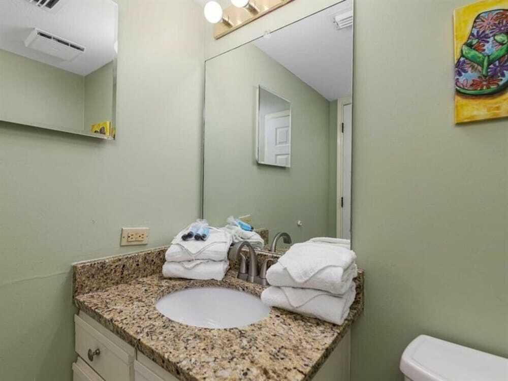 Surf Side Shores by Meyer Vacation Rentals