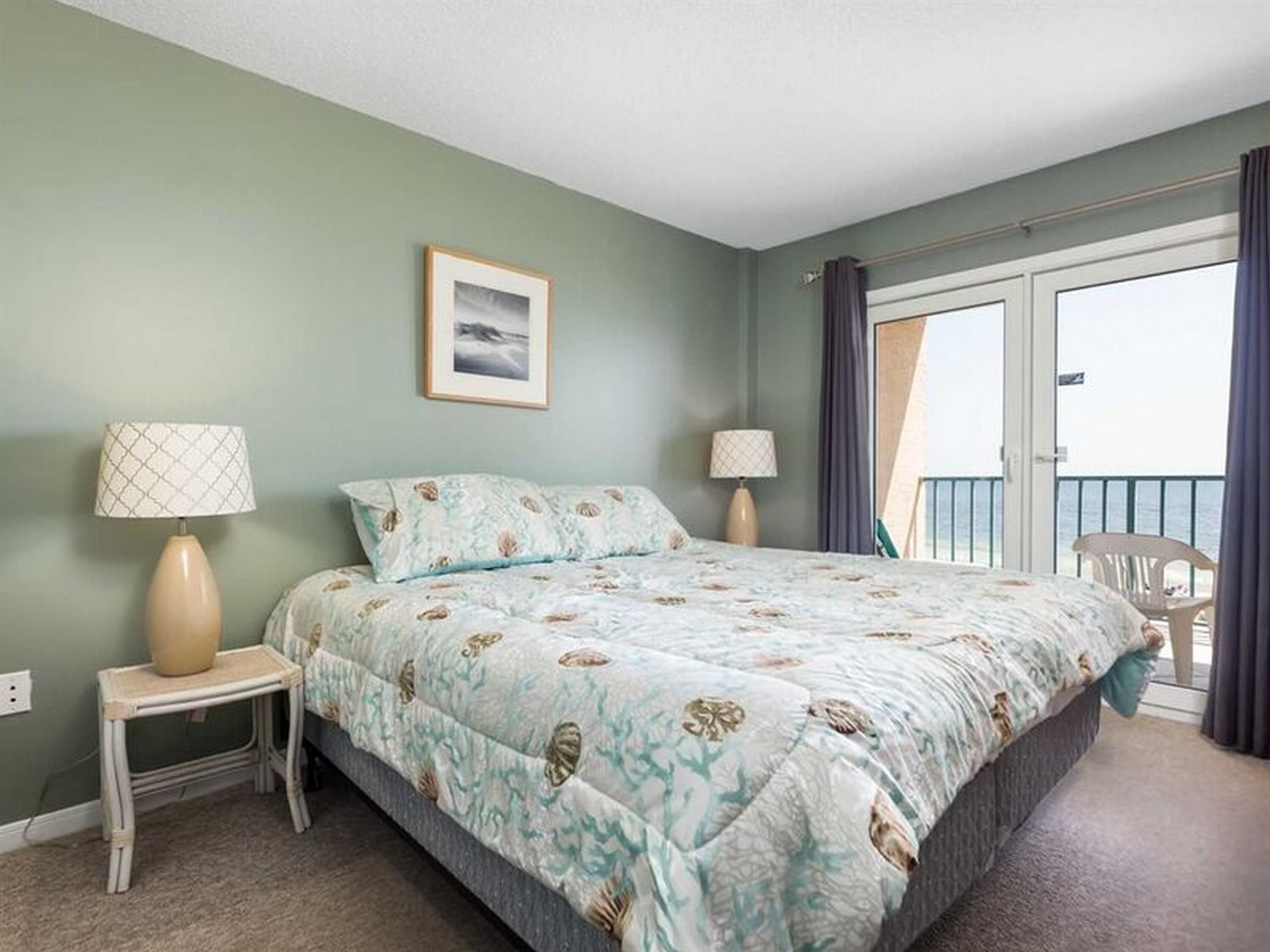 Surf Side Shores by Meyer Vacation Rentals
