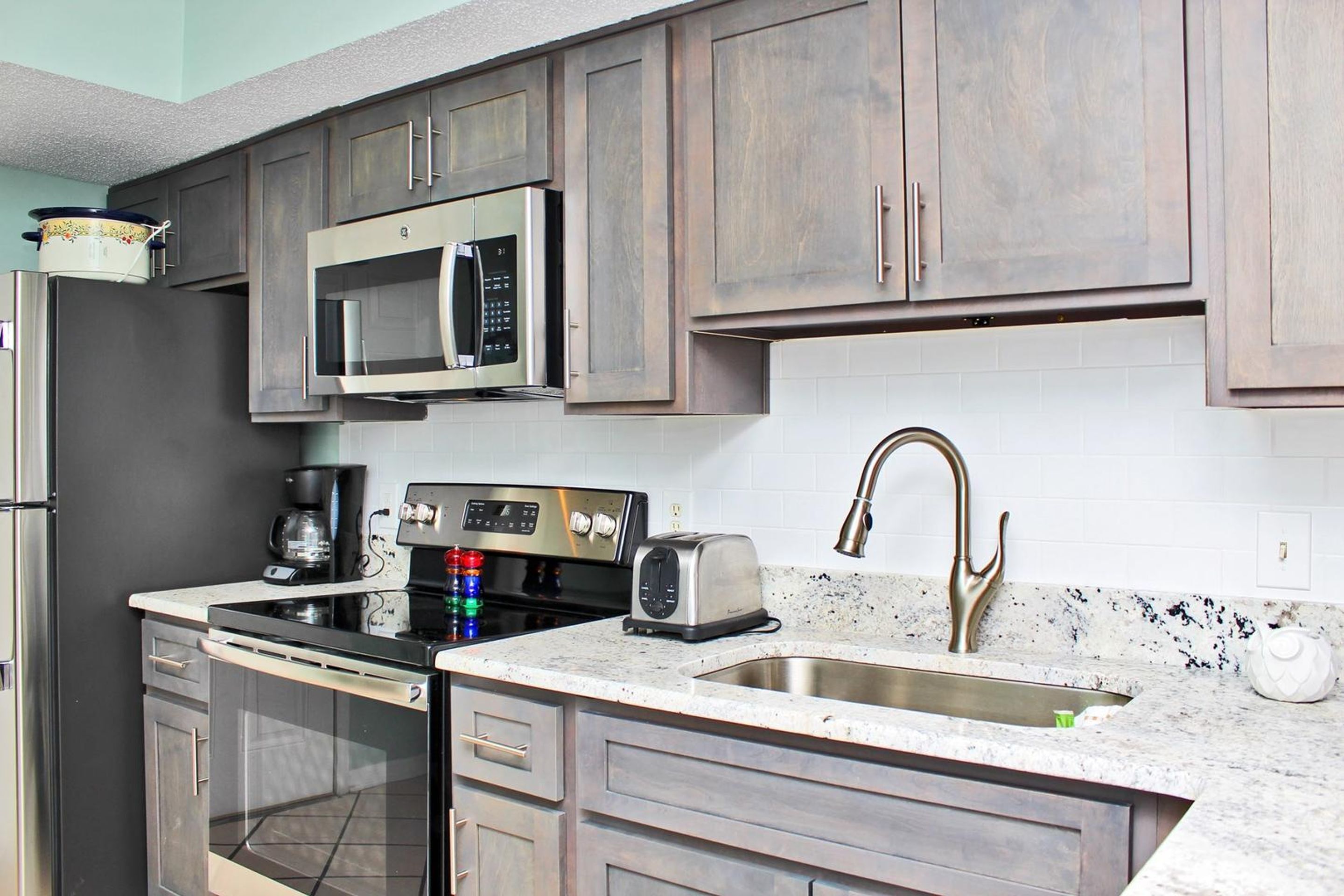 Surf Side Shores by Youngs Suncoast