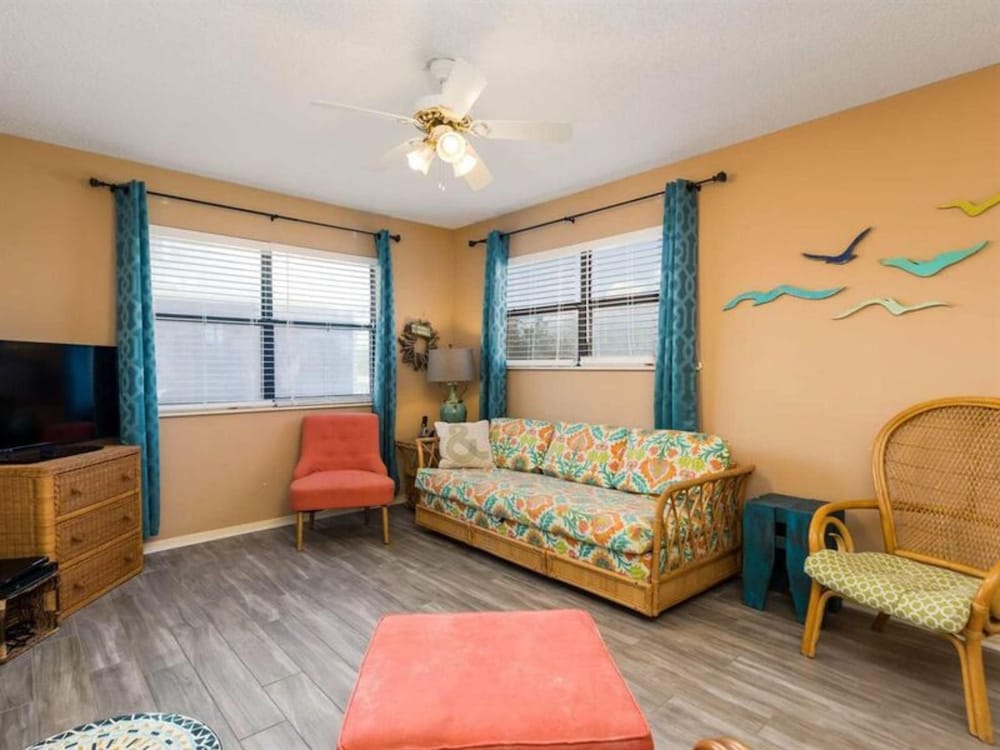 The Flip Side by Meyer Vacation Rentals