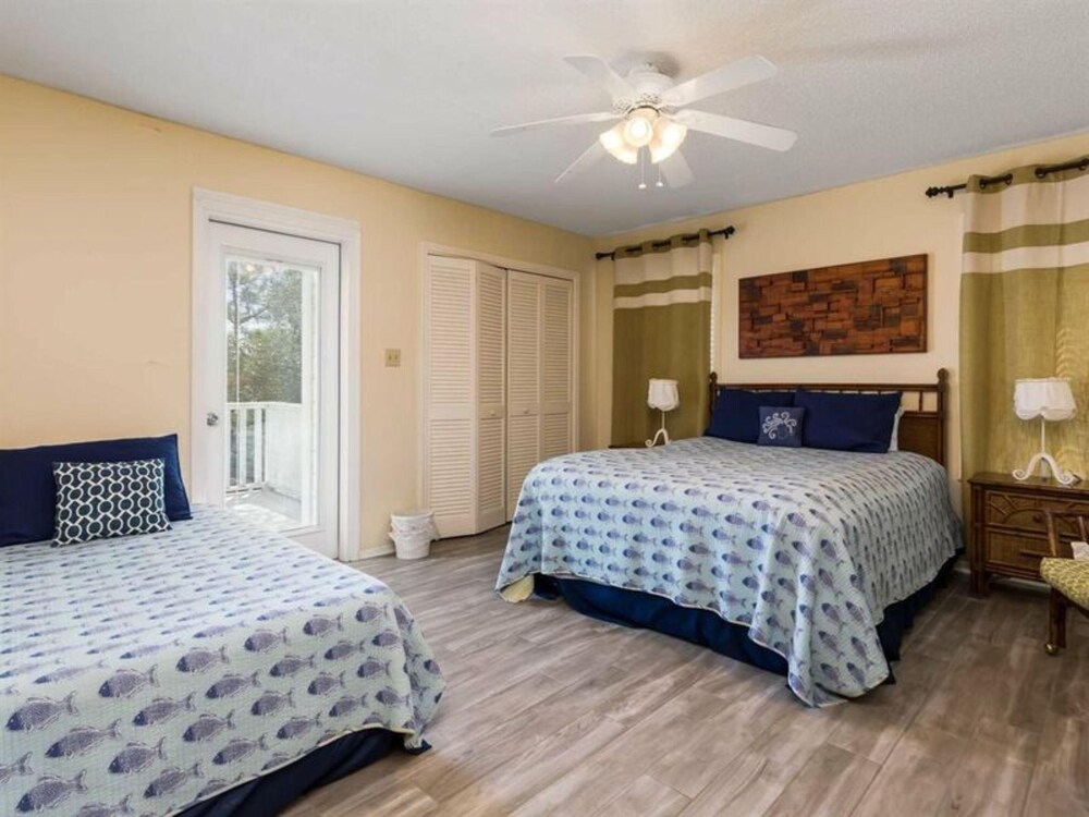 The Flip Side by Meyer Vacation Rentals