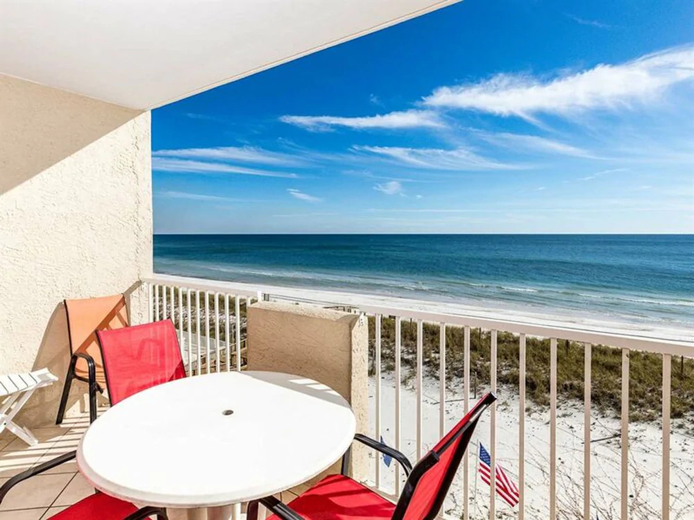 Tropical Winds by Vacasa