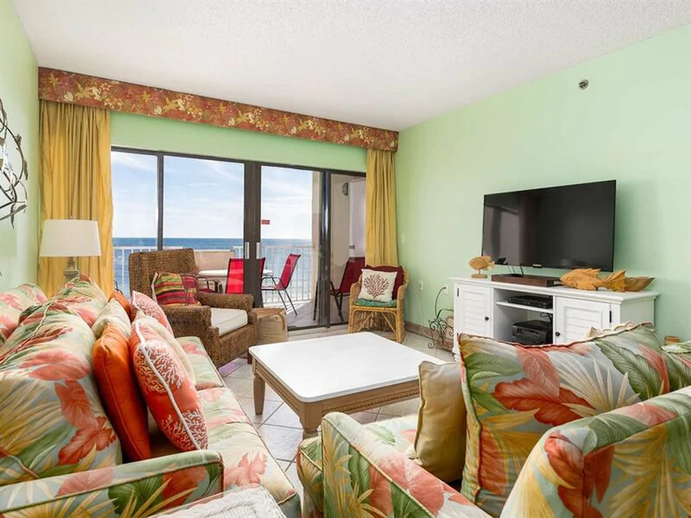 Tropical Winds by Vacasa