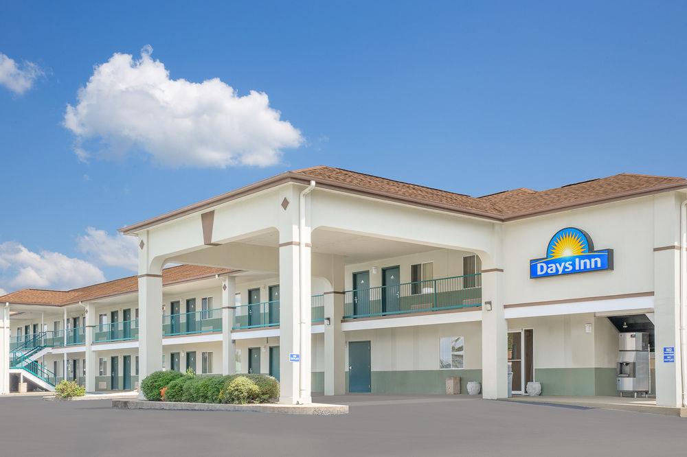Days Inn by Wyndham Hamilton