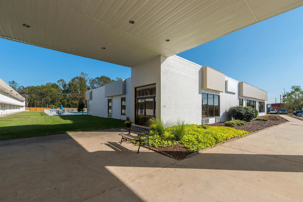 Motel 6 Hamilton, AL