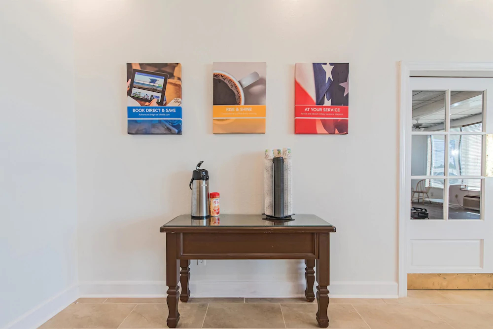 Motel 6 Hamilton, AL