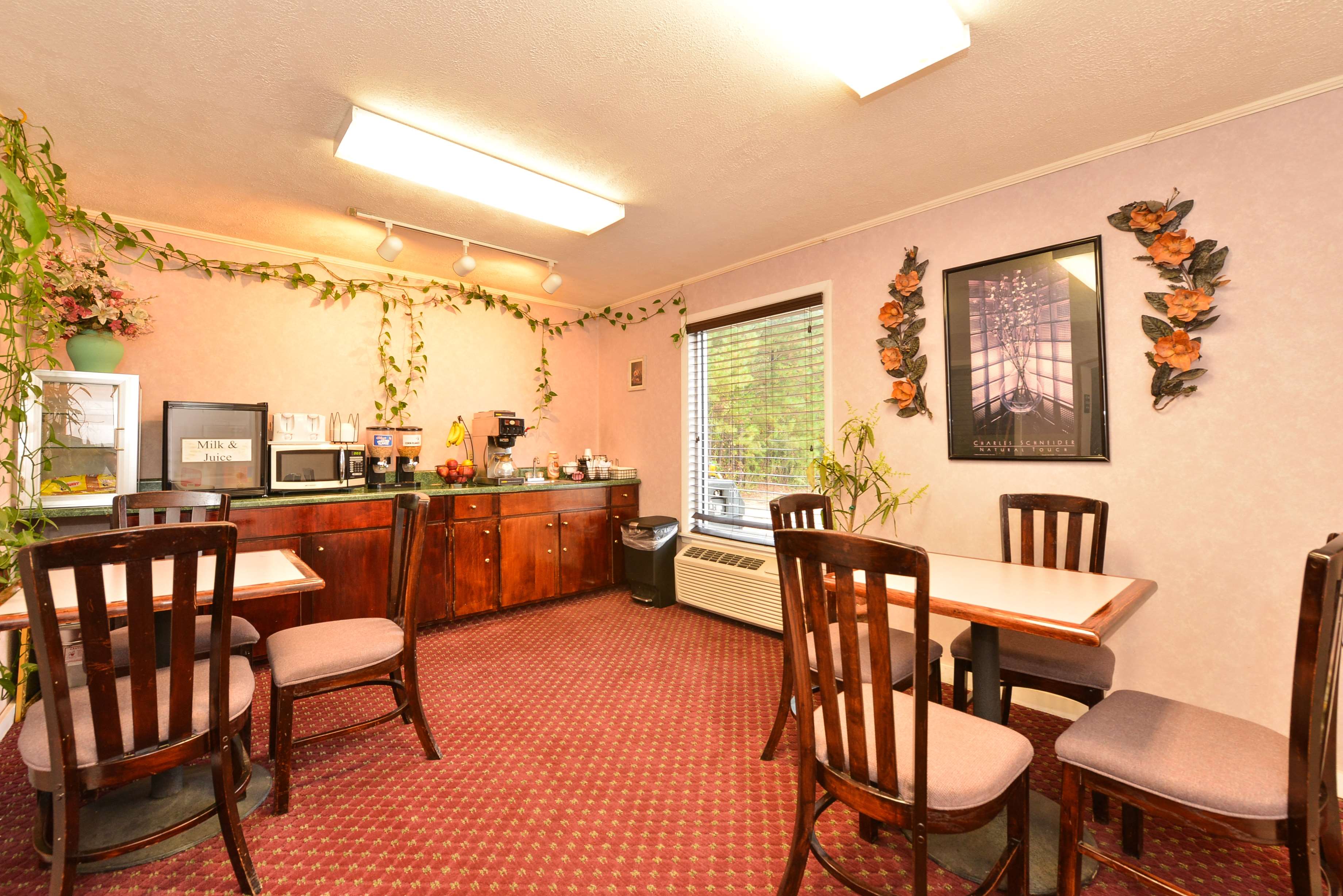 Americas Best Value Inn Heflin