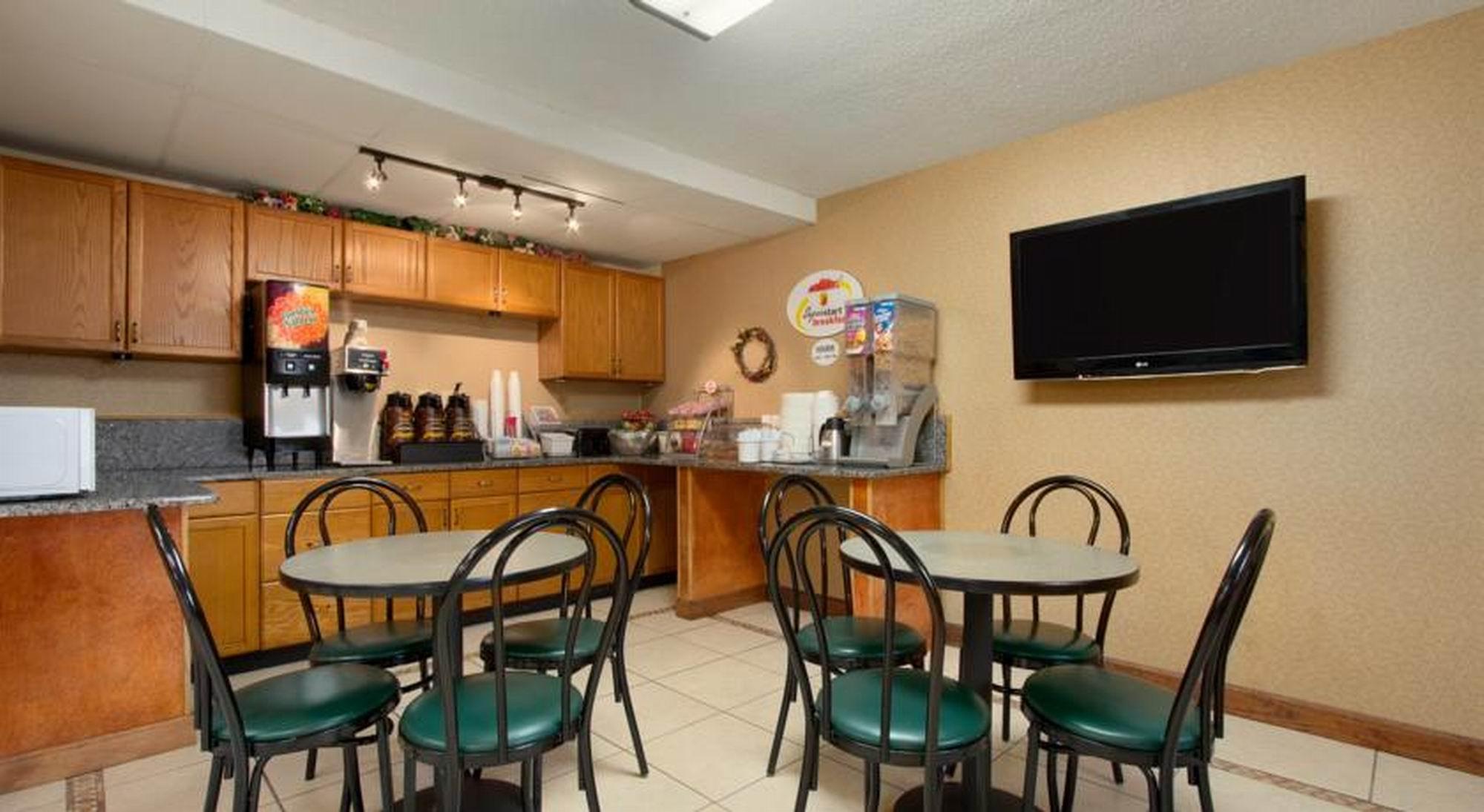 Super 8 by Wyndham Homewood Birmingham Area