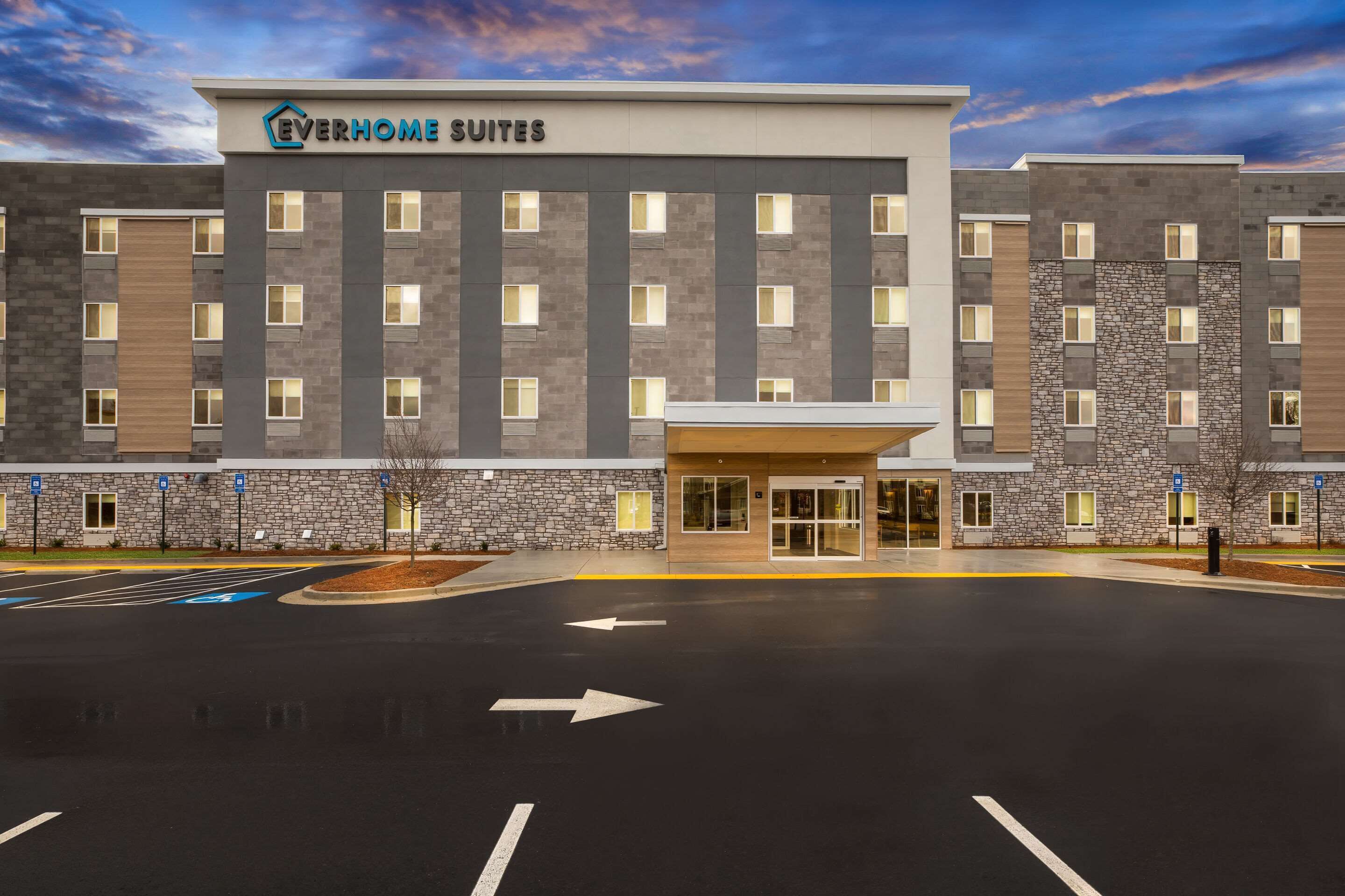 Everhome Suites Huntsville Research Park