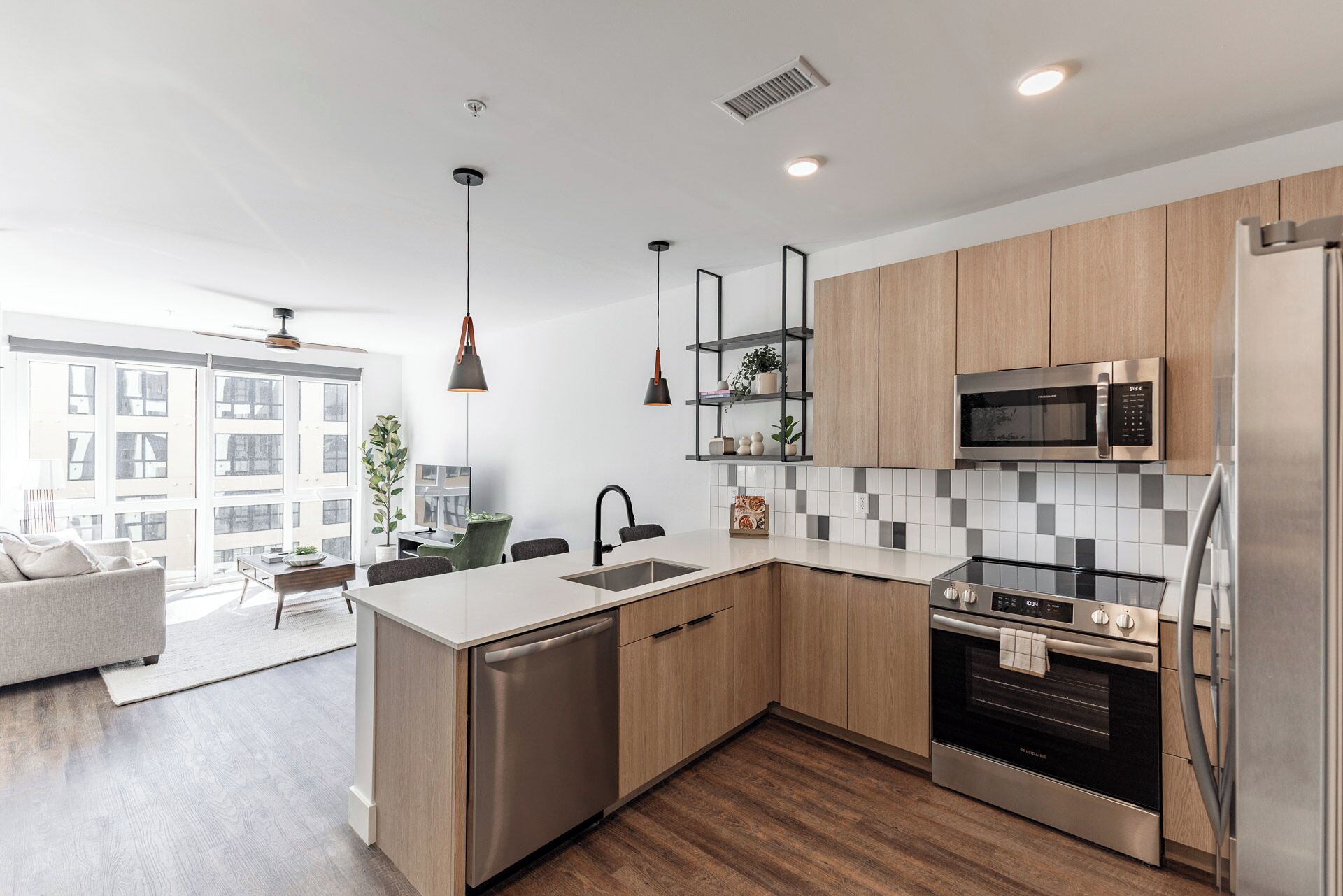 Placemakr Huntsville - MidCity District