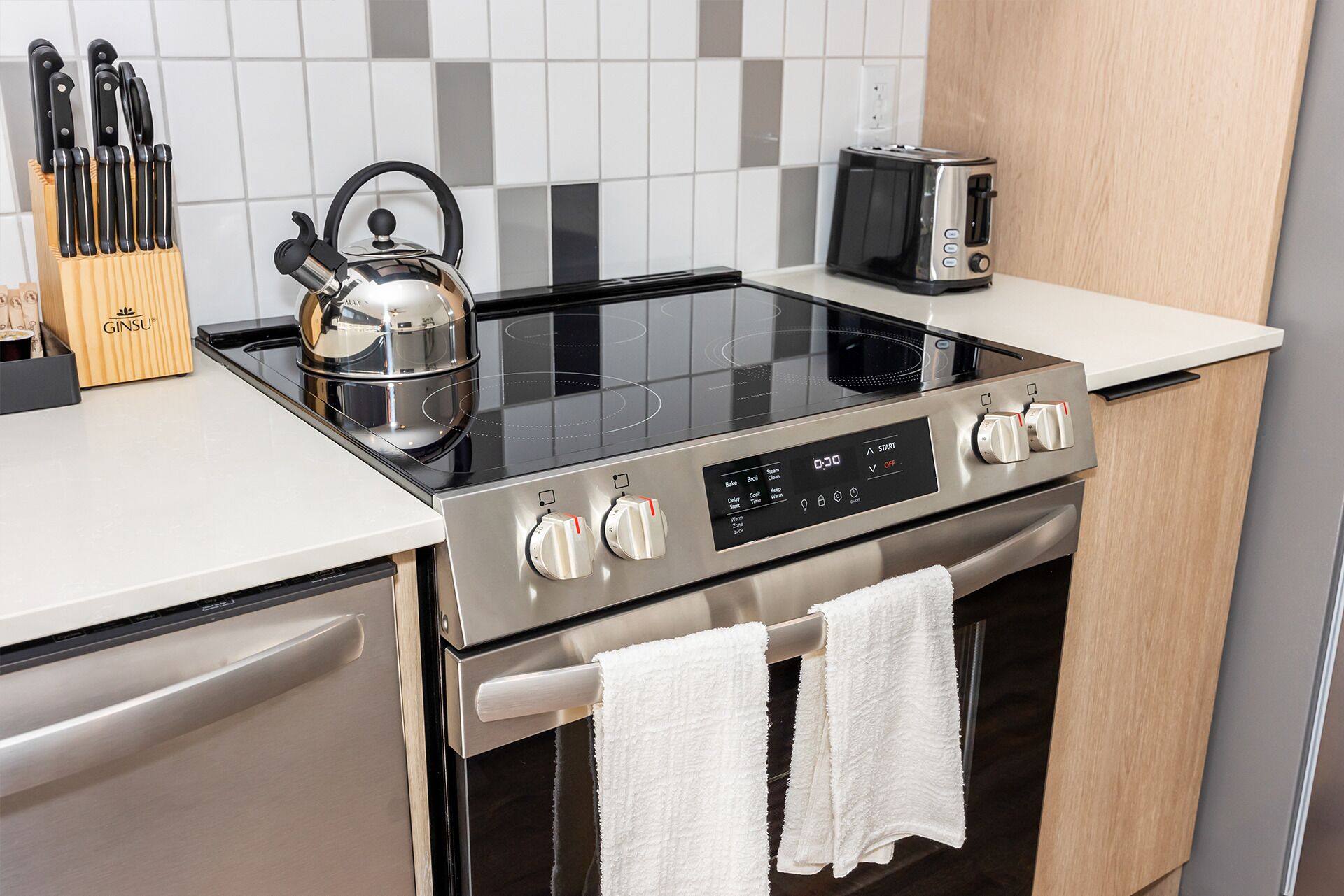 Placemakr Huntsville - MidCity District