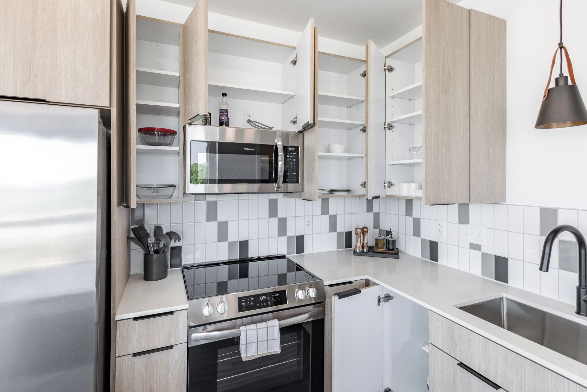 Placemakr Huntsville - MidCity District