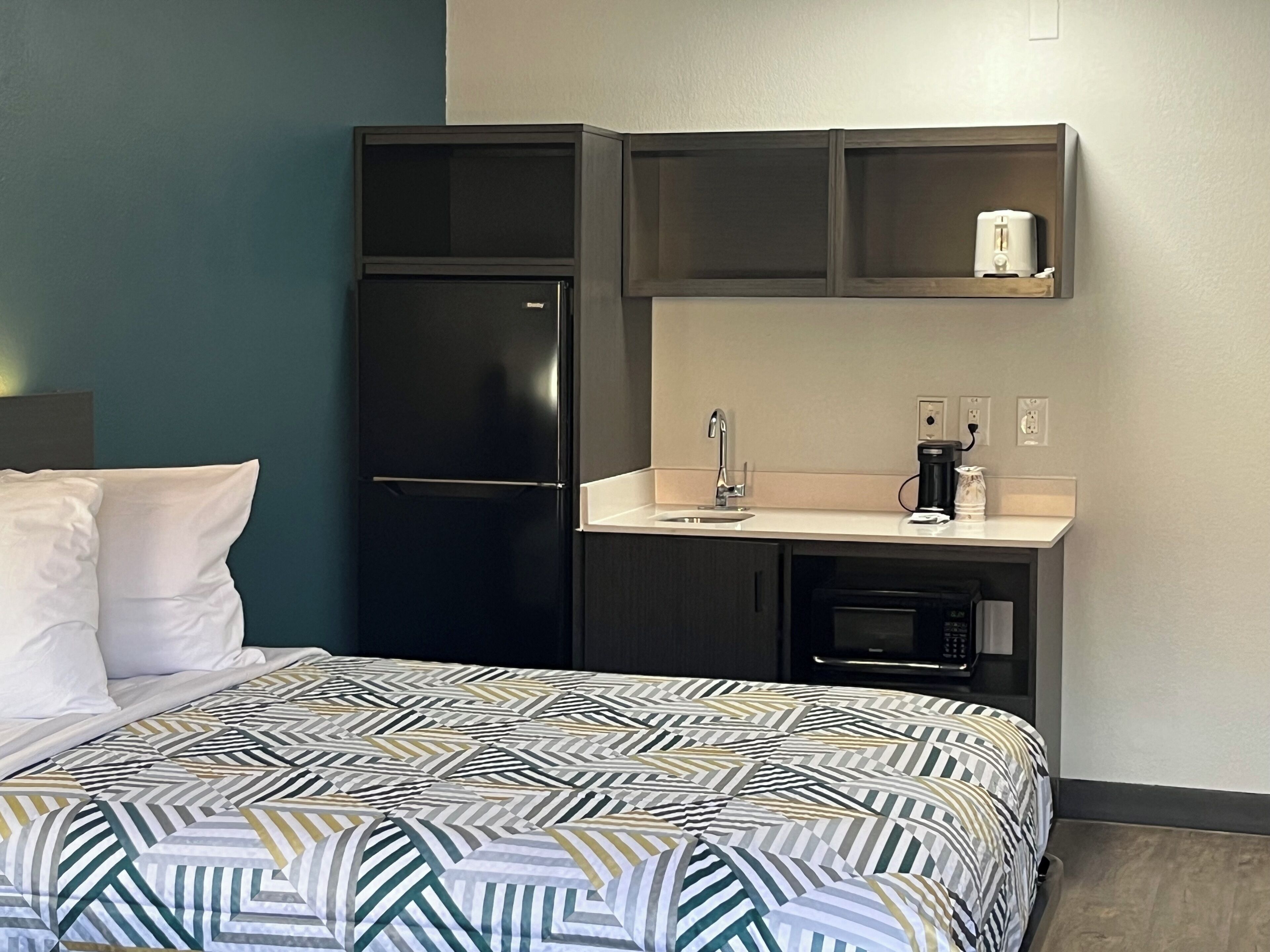 Studio 6 Huntsville, AL University Drive