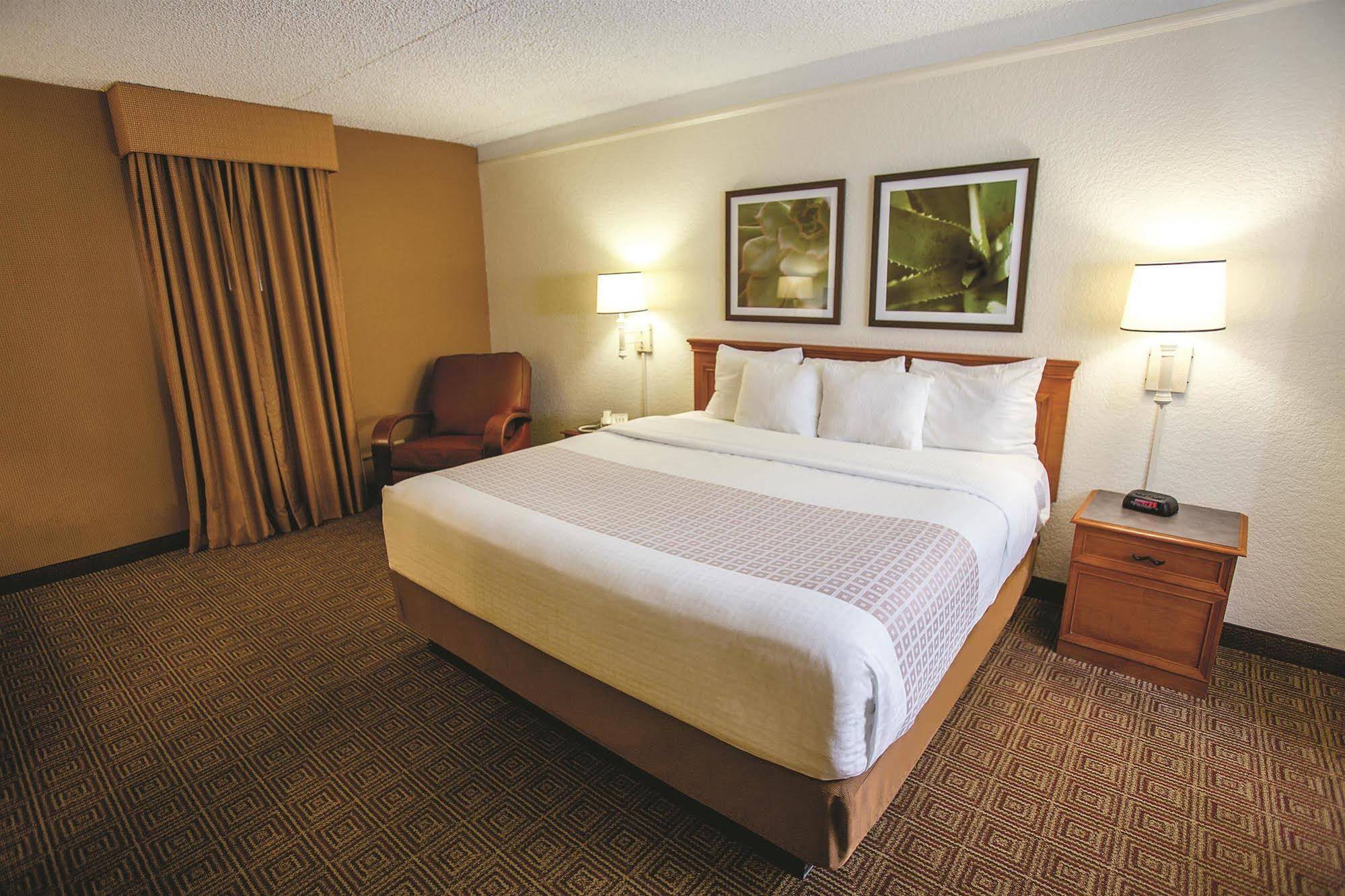 Travelodge by Wyndham Mobile