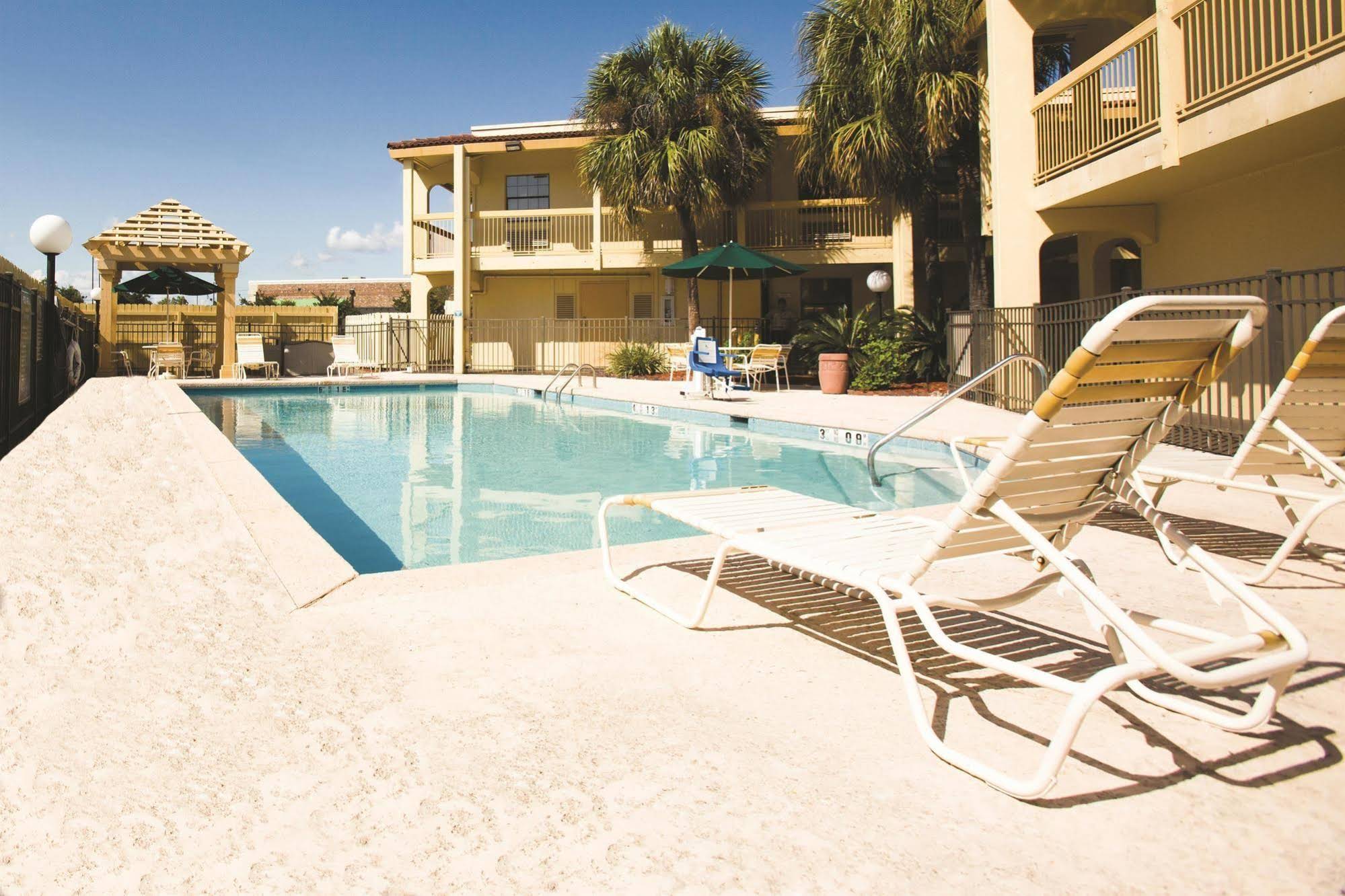 Travelodge by Wyndham Mobile