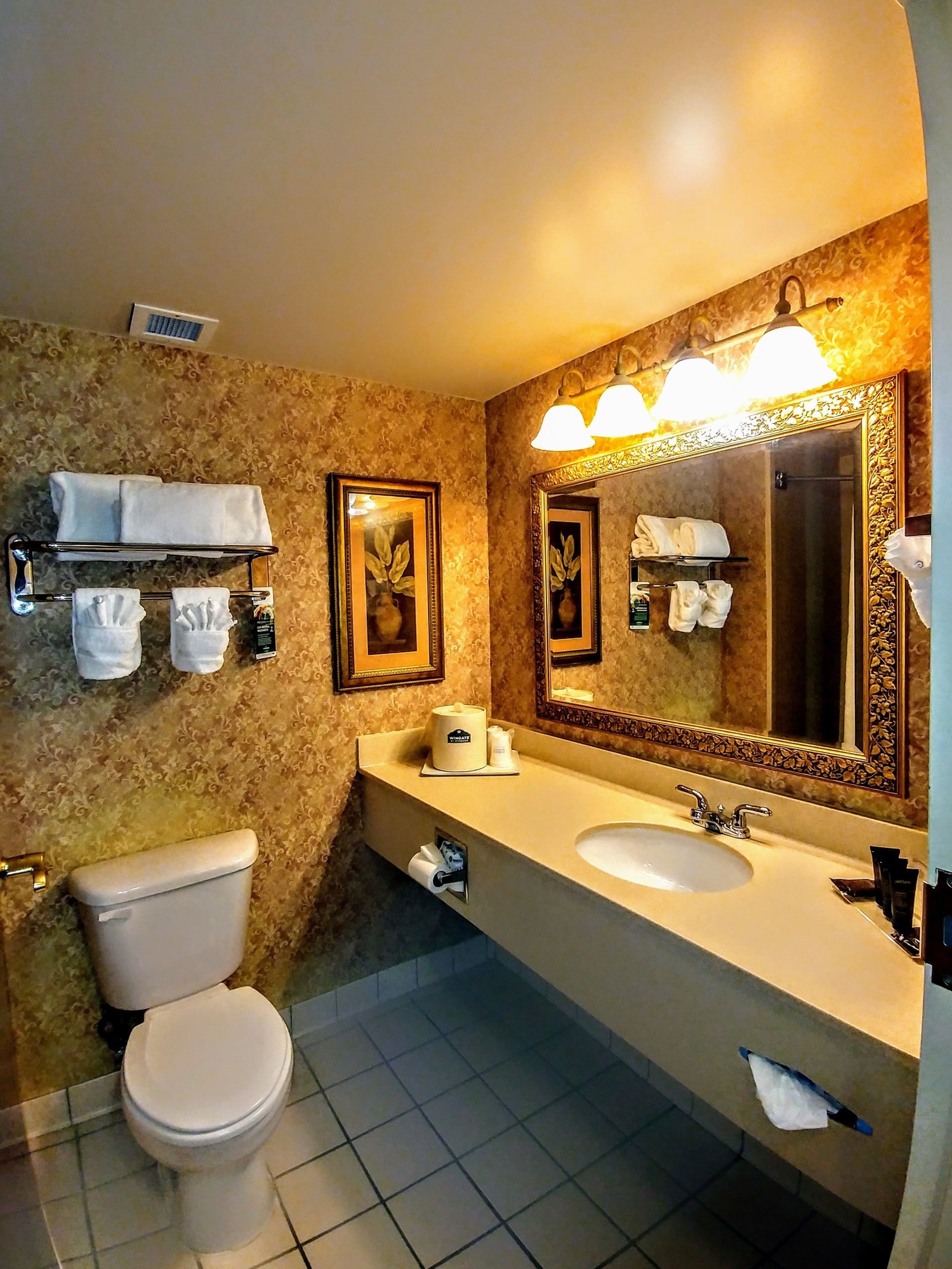 Holiday Inn Express & Suites - Mobile - I-65, an IHG Hotel