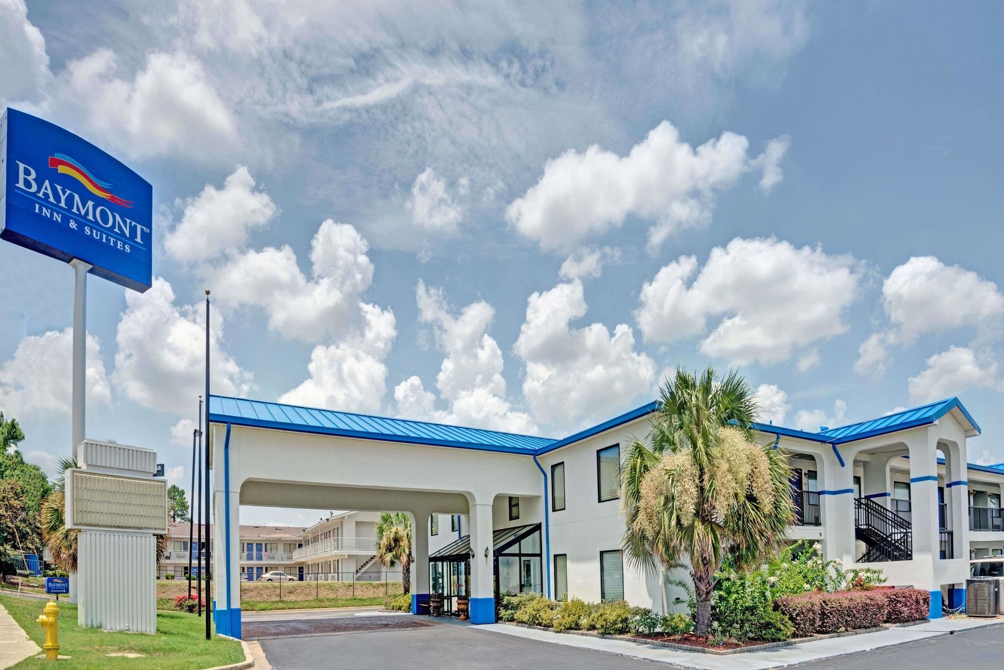 Travelodge by Wyndham Montgomery East