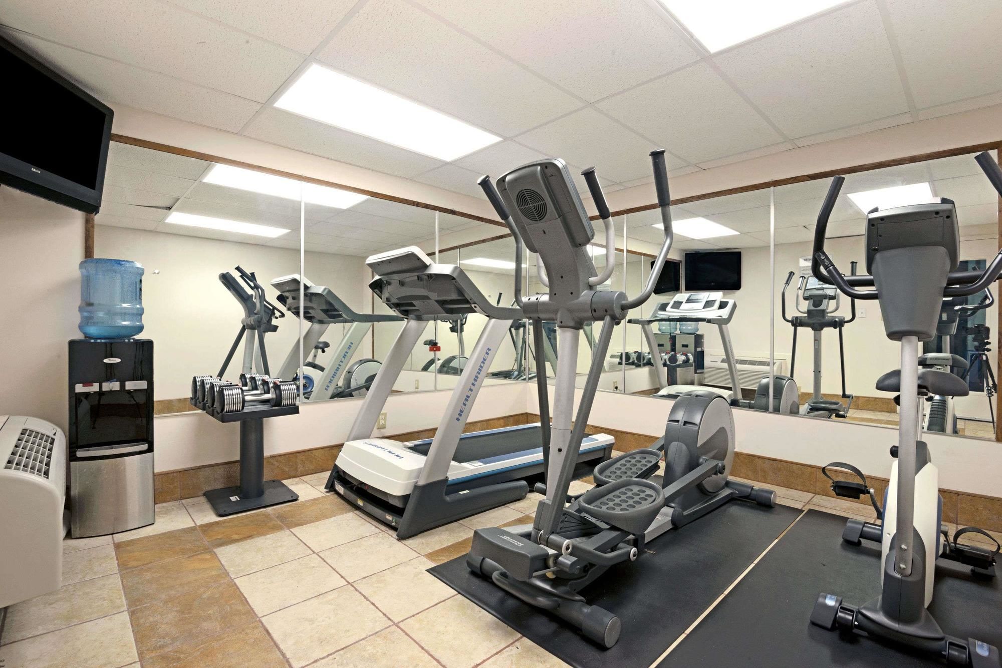 Travelodge by Wyndham Montgomery East