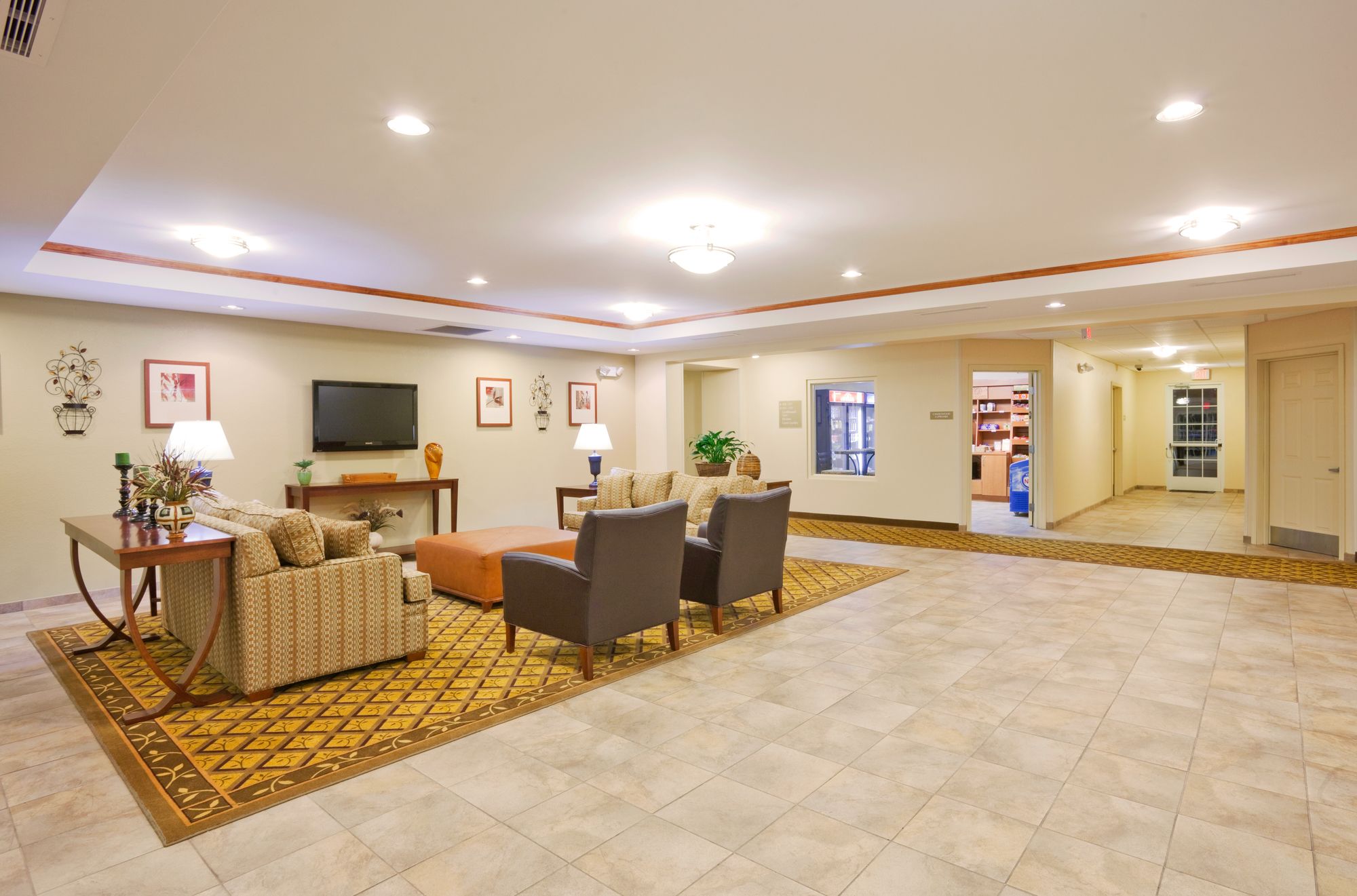 Candlewood Suites Eastchase Park