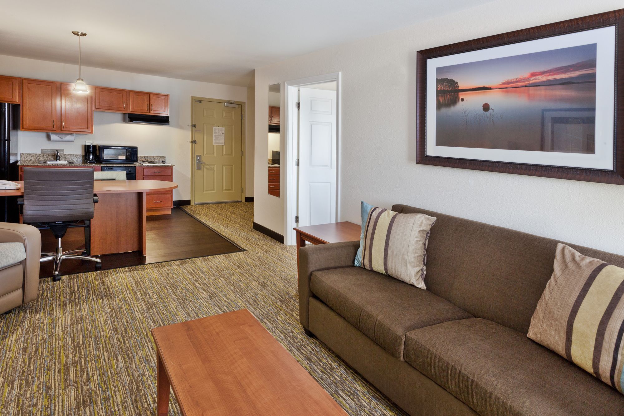Candlewood Suites Eastchase Park