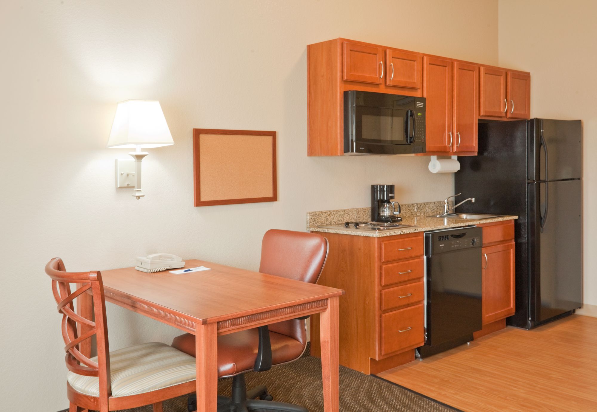 Candlewood Suites Eastchase Park