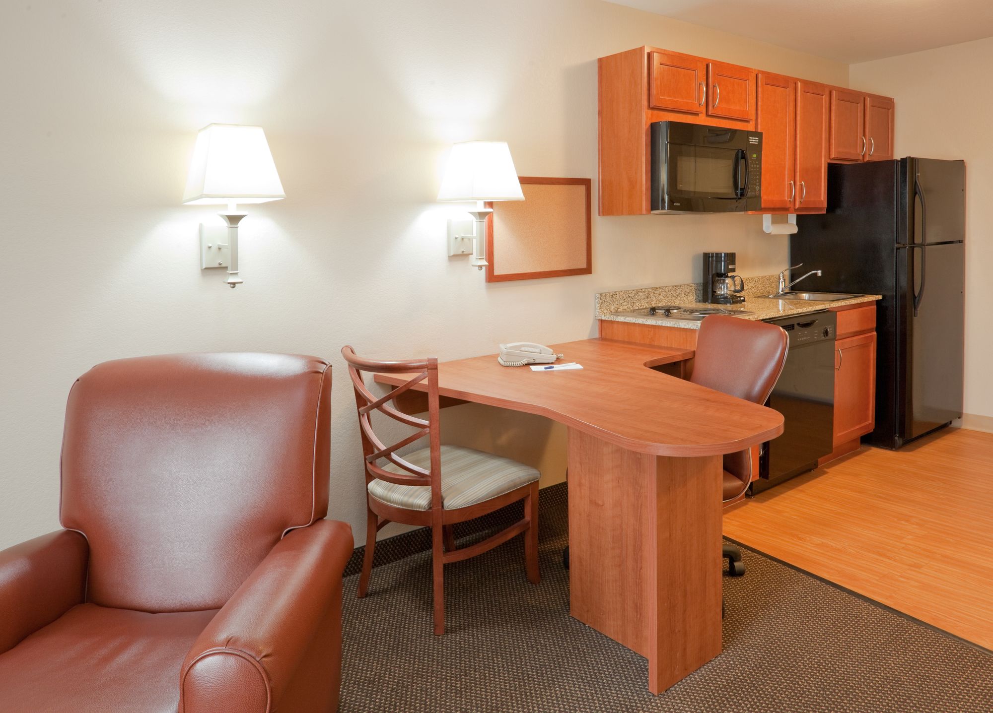 Candlewood Suites Eastchase Park