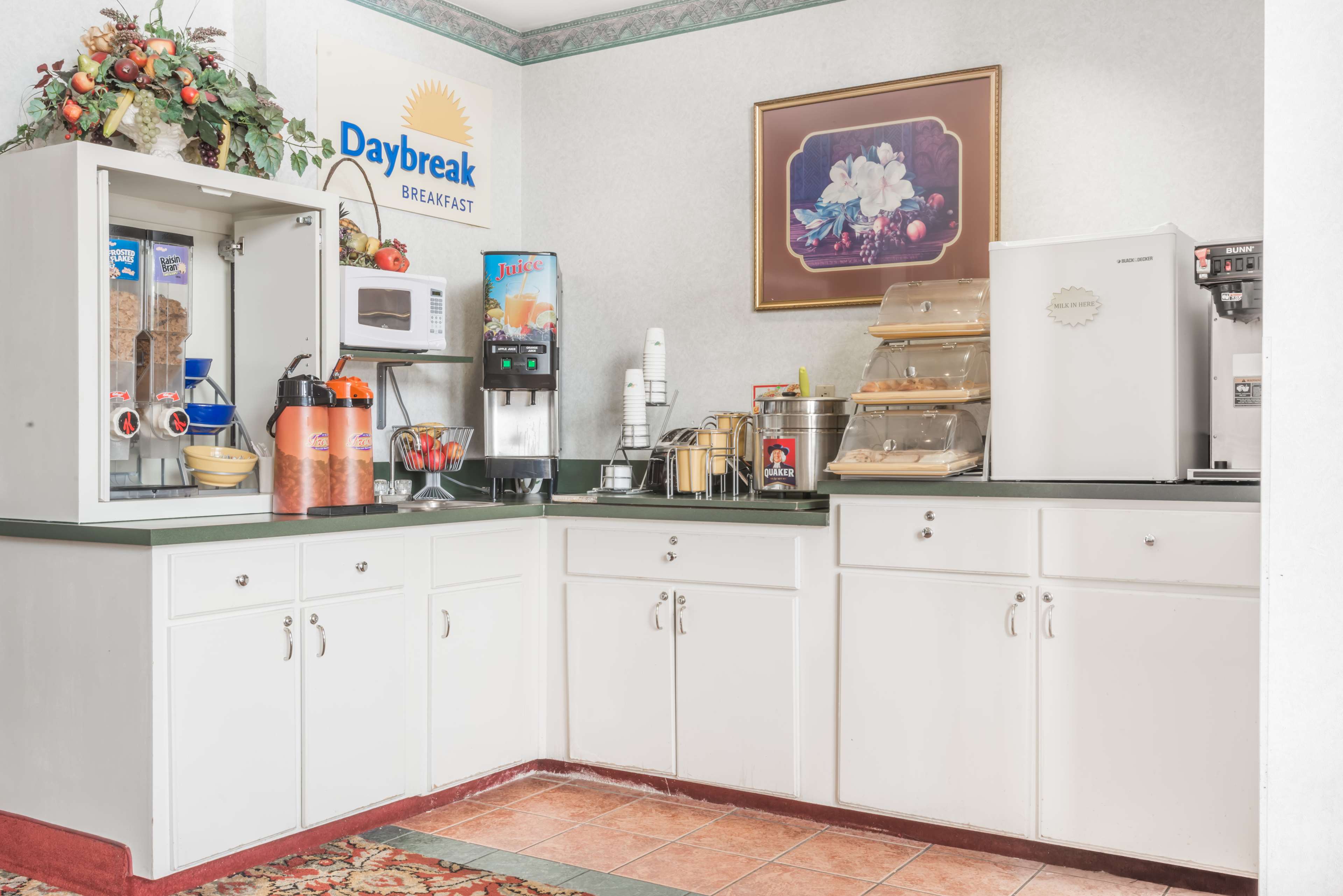 Days Inn by Wyndham Montgomery