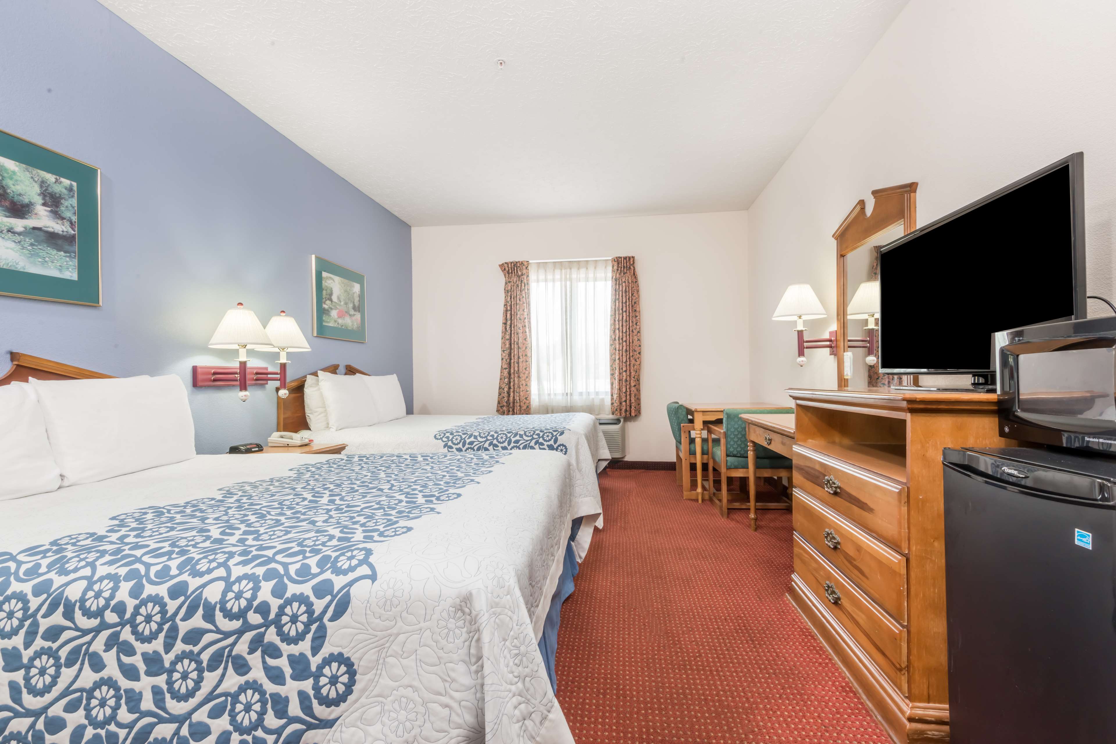 Days Inn by Wyndham Montgomery