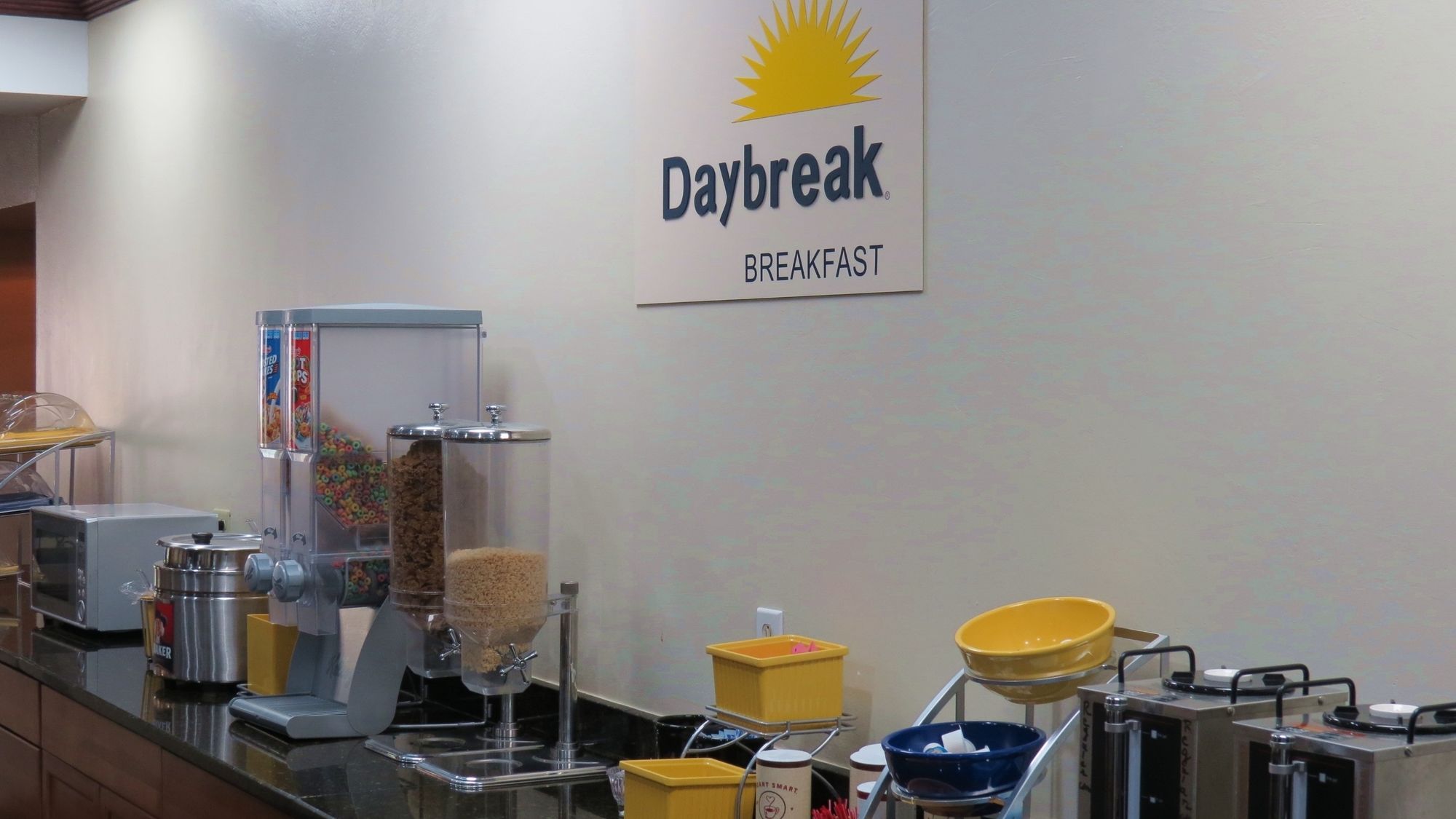 Days Inn by Wyndham Montgomery Near AUM