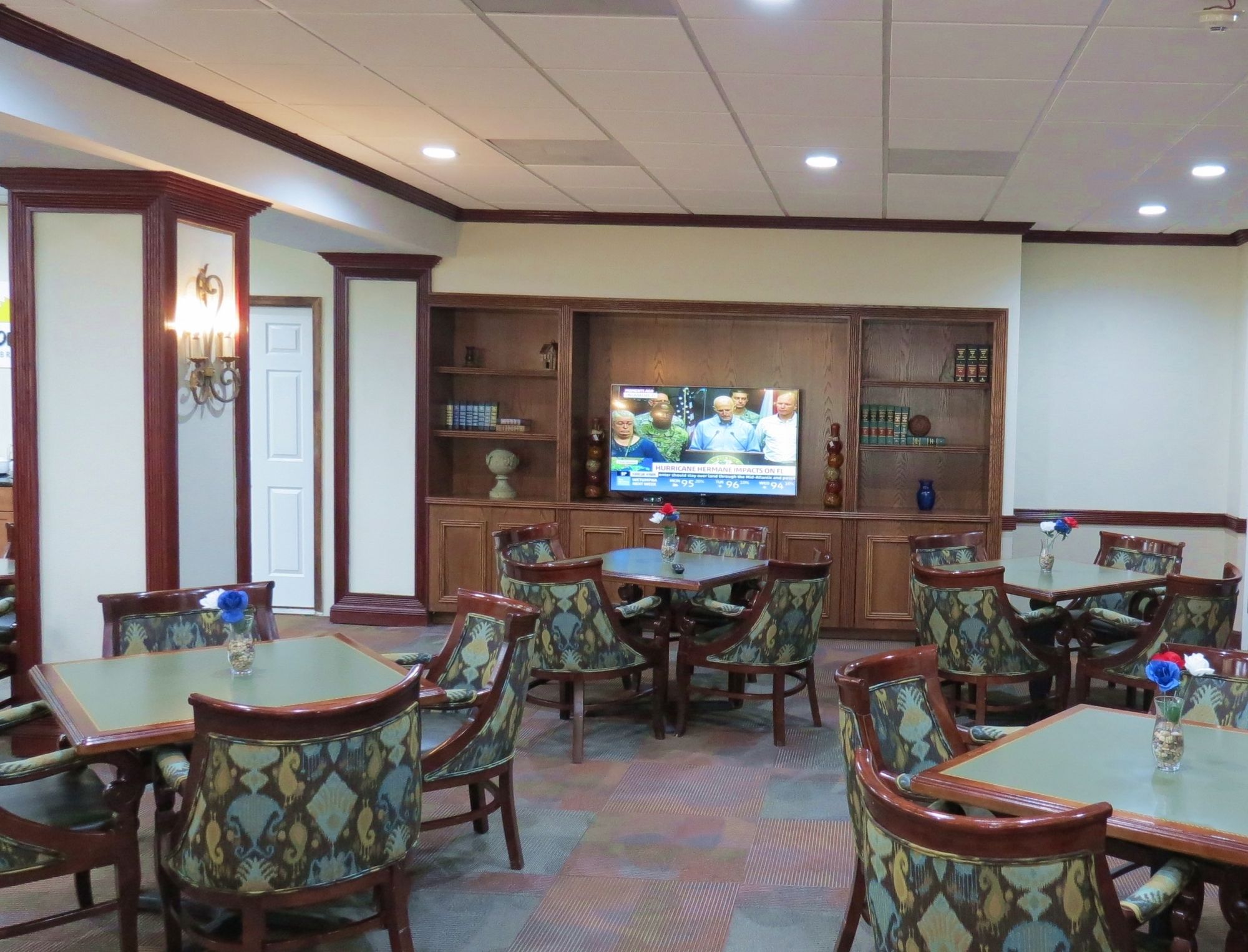 Days Inn by Wyndham Montgomery Near AUM