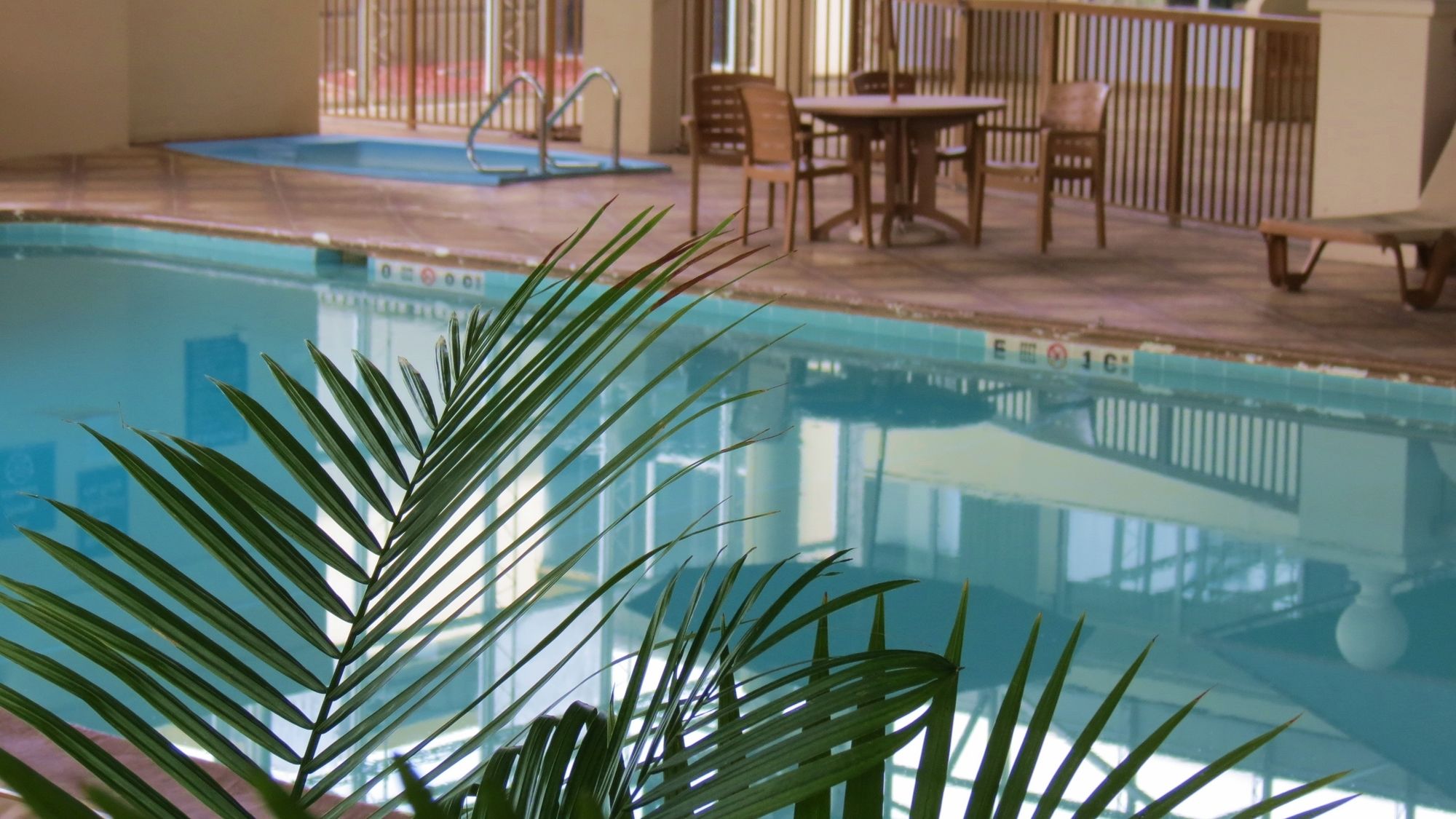 Days Inn by Wyndham Montgomery Near AUM