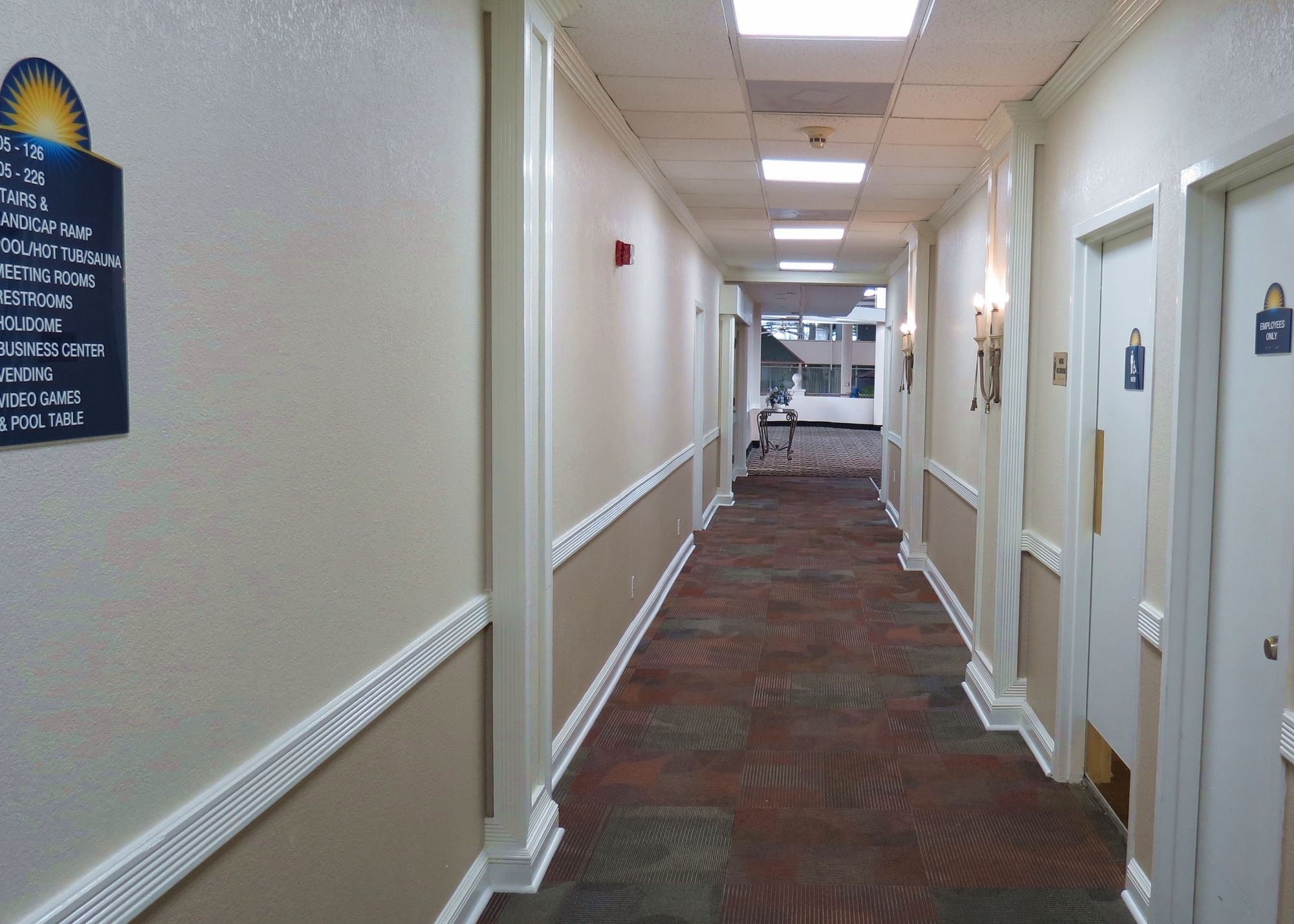 Days Inn by Wyndham Montgomery Near AUM