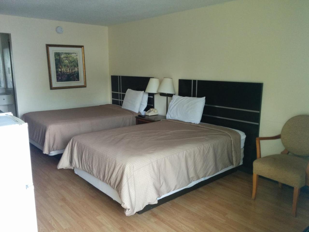 Days Inn by Wyndham Montgomery I-85