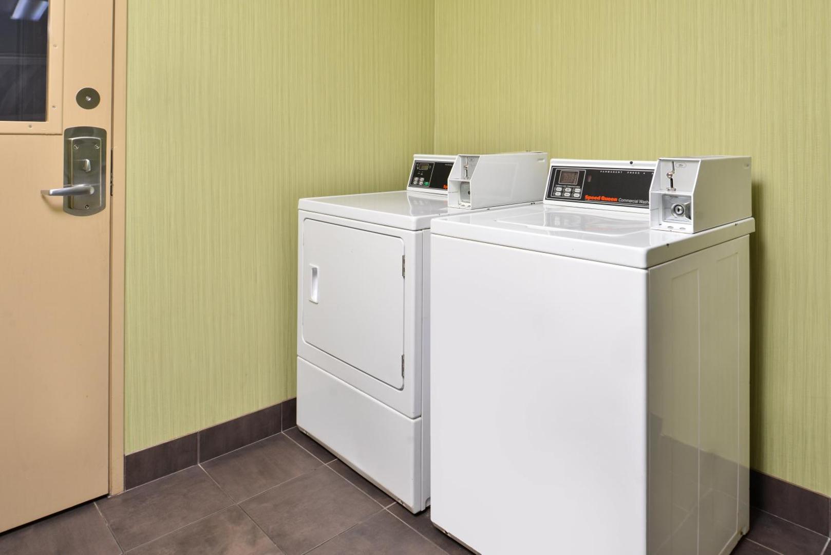 Holiday Inn Express Montgomery - East I-85